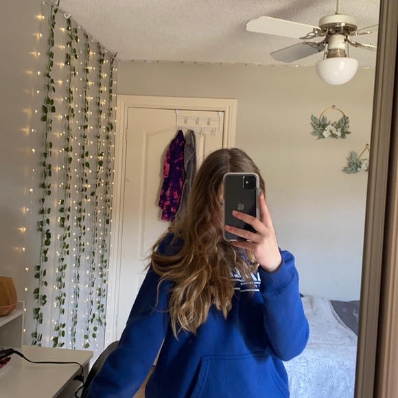 toronto maple leafs hoodie💙 - Picture 2 of 3